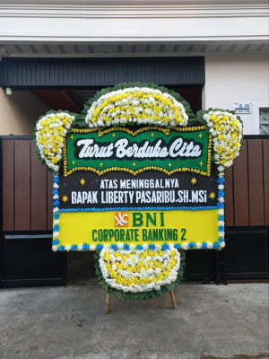 Papan Bunga Duka di Selapajang