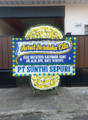 Papan Bunga Duka di Selapajang