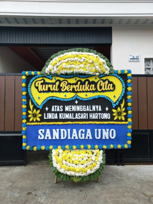 Papan Bunga Duka di Selapajang